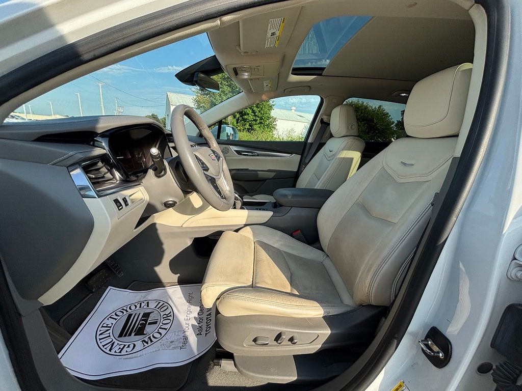 Used 2017 Cadillac XT5 SUV