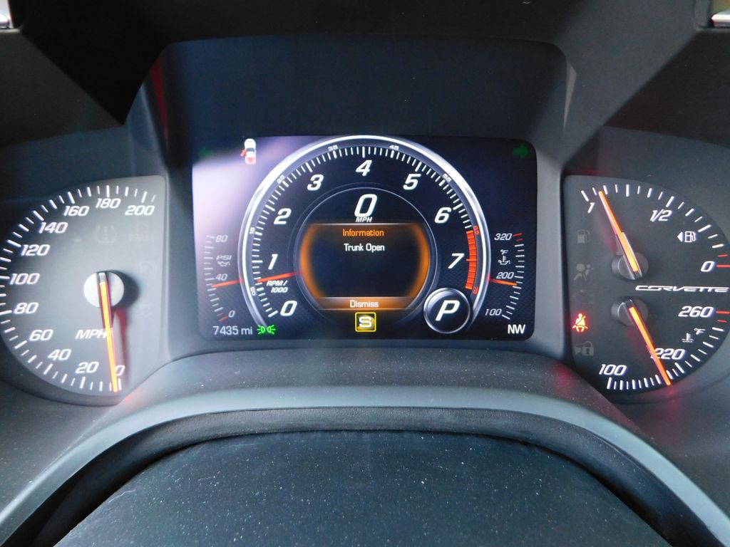 Thumbnail: 2015 Chevrolet Corvette - 11