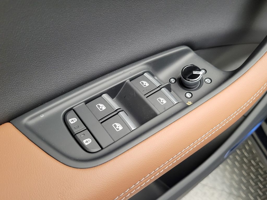 Thumbnail: 2026 Audi Q7 - 32