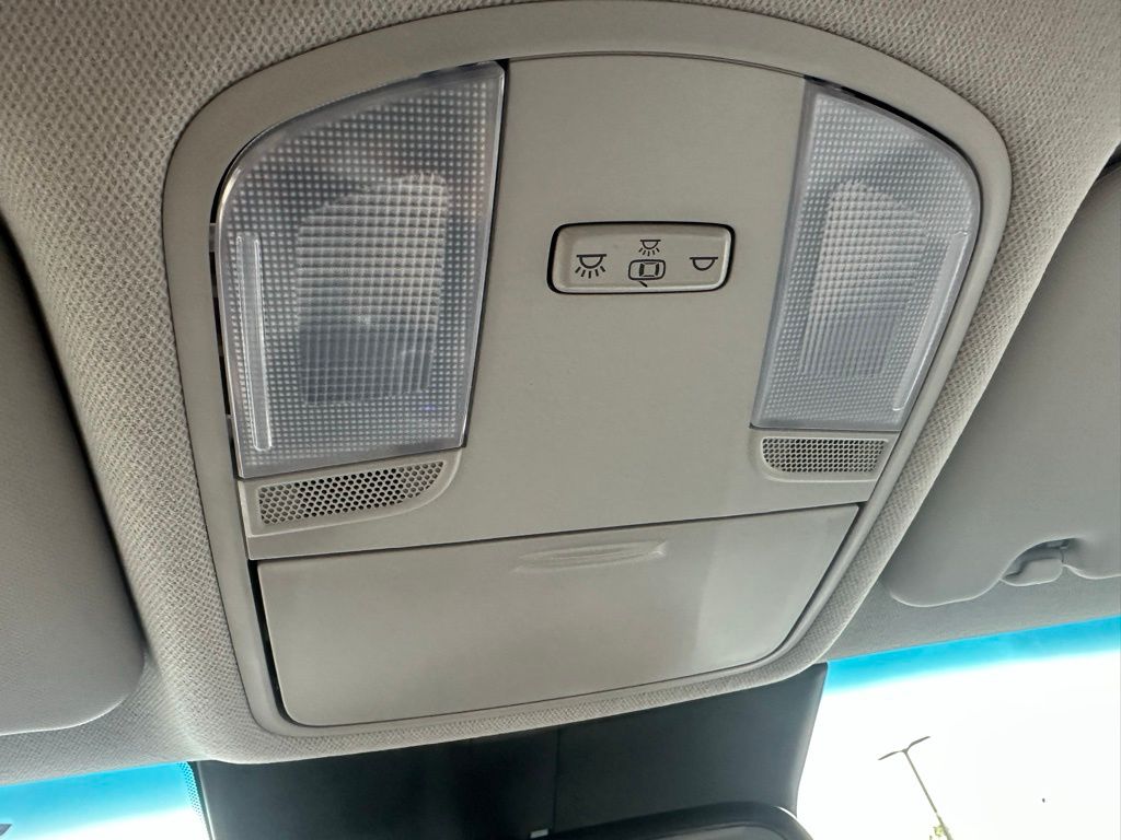 Used 2023 GRAY Hyundai SEL image 22