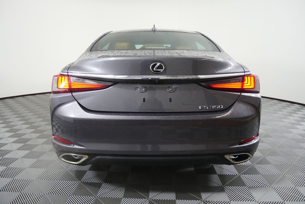 Thumbnail: 2019 Lexus ES - 4