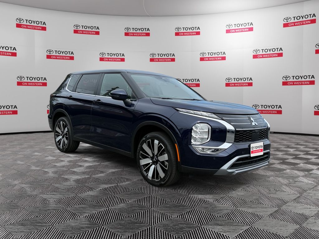 Cosmic Blue Metallic 2025 Mitsubishi Outlander SE FWD SUV / Crossover Front-Wheel Drive Continuously Variable Transmission