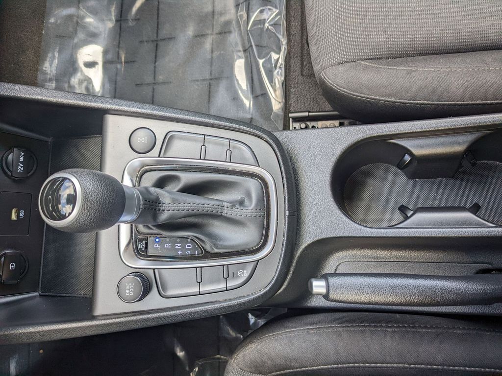 2022 Hyundai Kona SEL - Photo 20