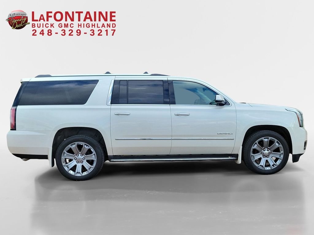 2015 GMC Yukon XL Denali 8