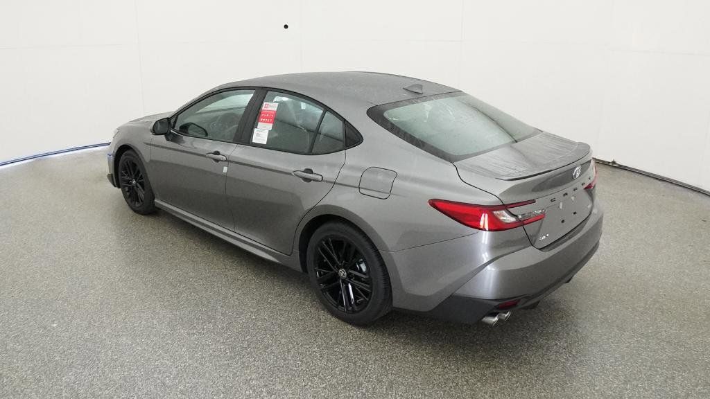 Thumbnail: 2025 Toyota Camry - 24