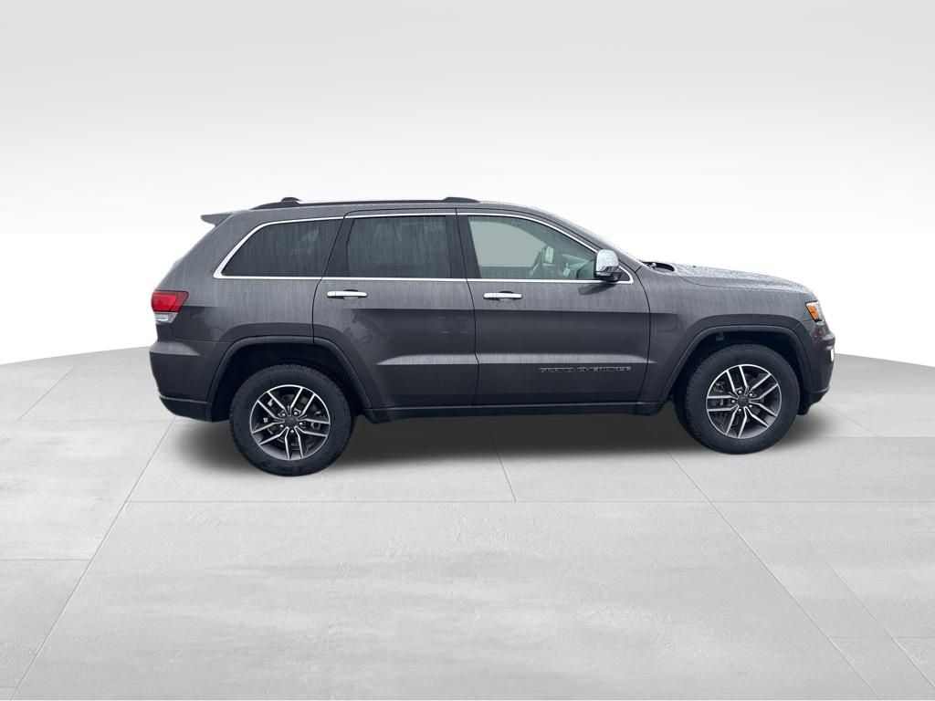 View vehicle photo 7