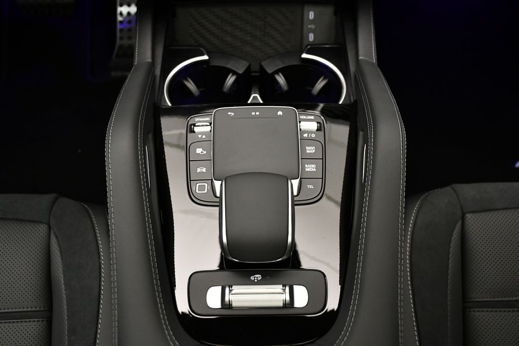 Thumbnail: 2026 Mercedes-Benz GLE - 32