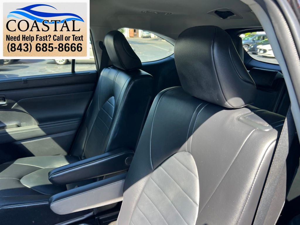 2022 Toyota Highlander XLE Brown at Davis Toyota of Orangeburg