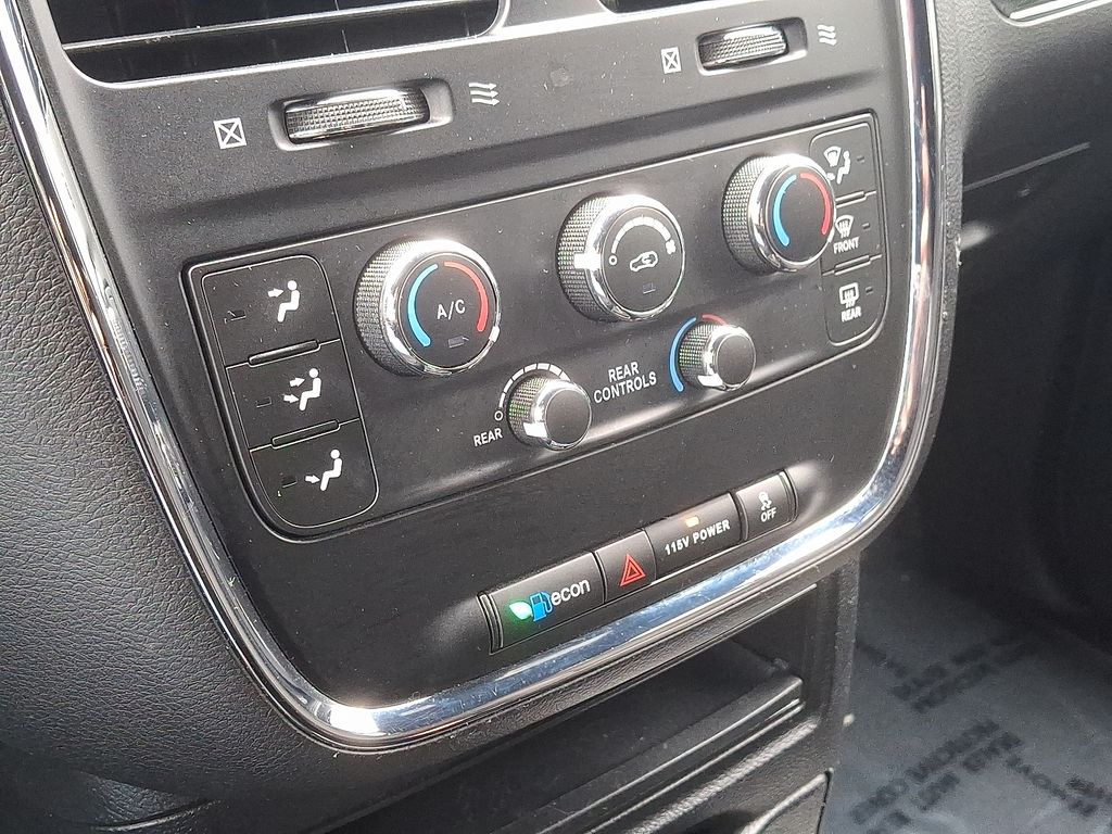 2018 Dodge Grand Caravan SE 15
