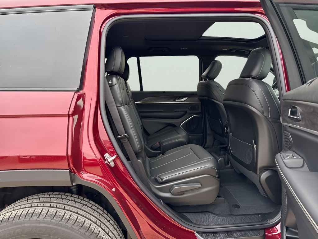 2025 Jeep Grand Cherokee L