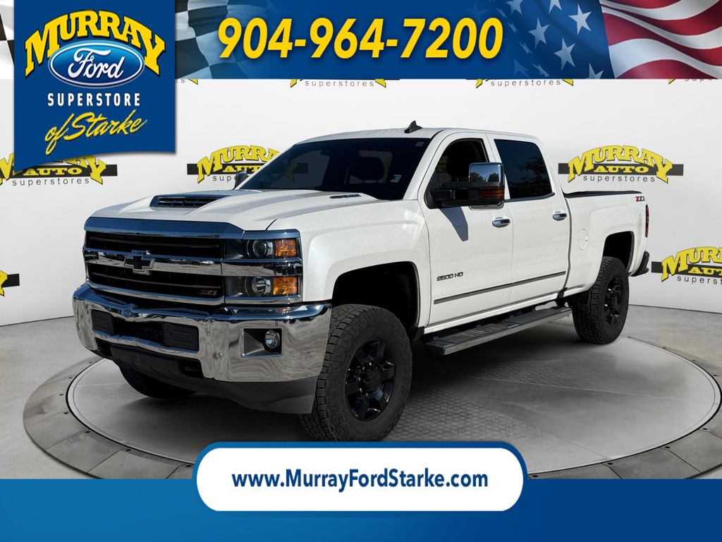 White (Iridescent Pearl Tricoat) 2018 Chevrolet Silverado 2500HD LTZ Crew Cab 4WD Pickup Truck Four-Wheel Drive 6-Speed Automatic