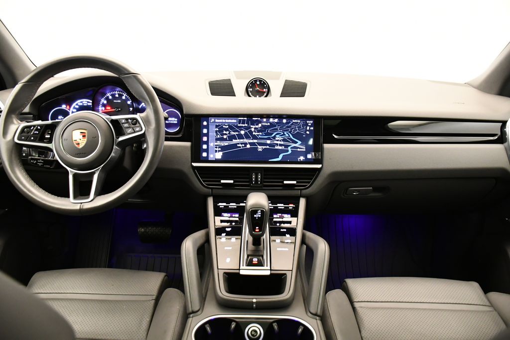 Thumbnail: 2023 Porsche Cayenne - 22