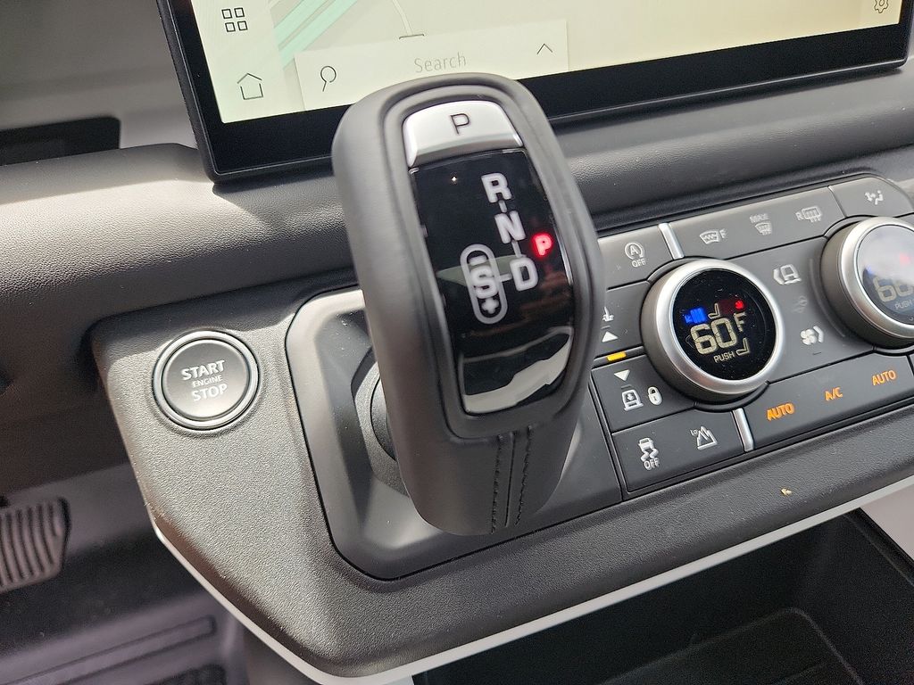 2025 Land Rover Defender 110 7