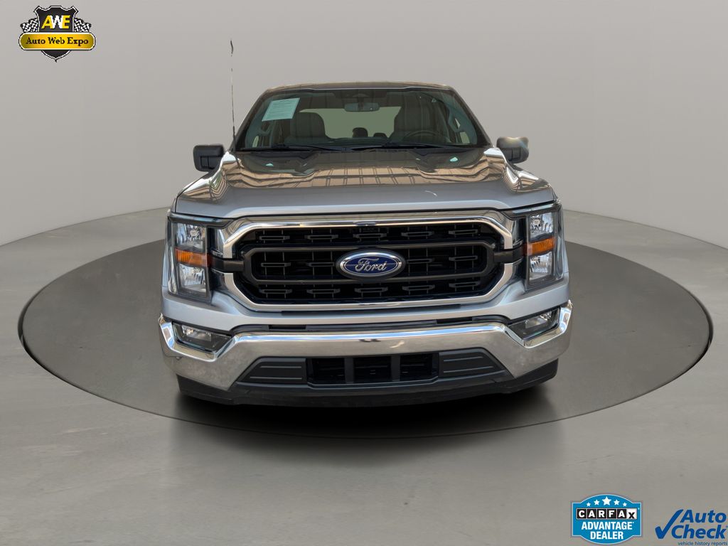 View vehicle photo 2