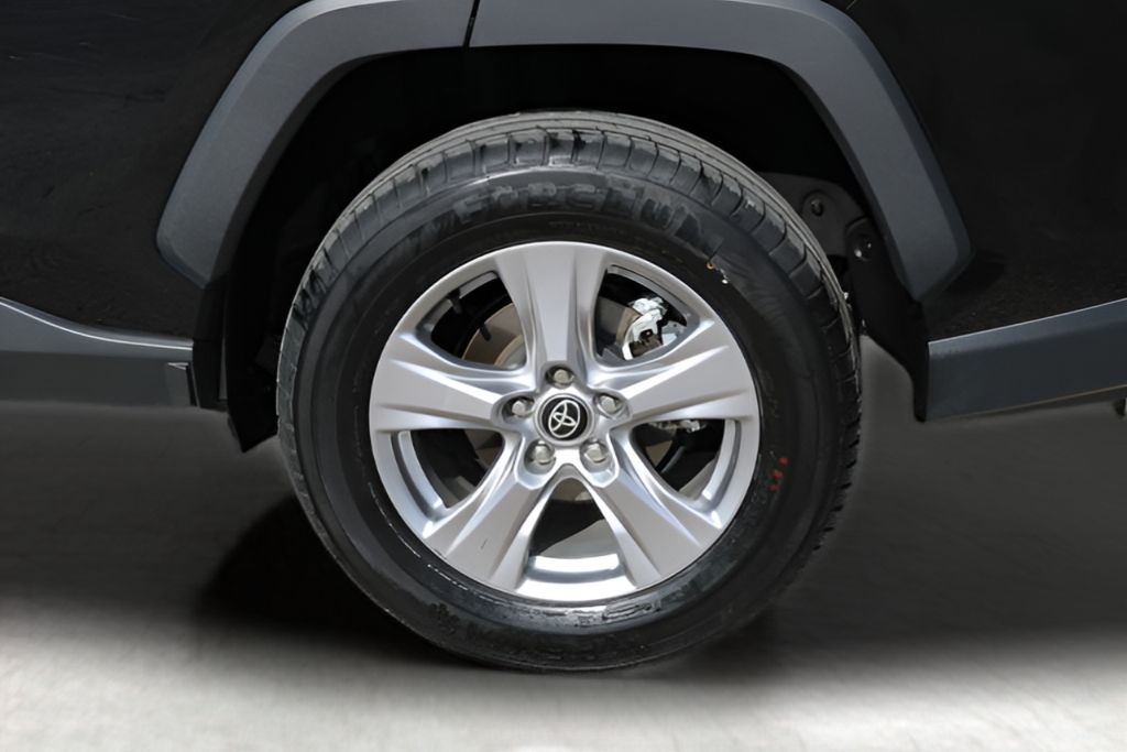 Used Car 2025 Toyota Rav4  Xle For Sale Under $35,000 In Austin, Texas