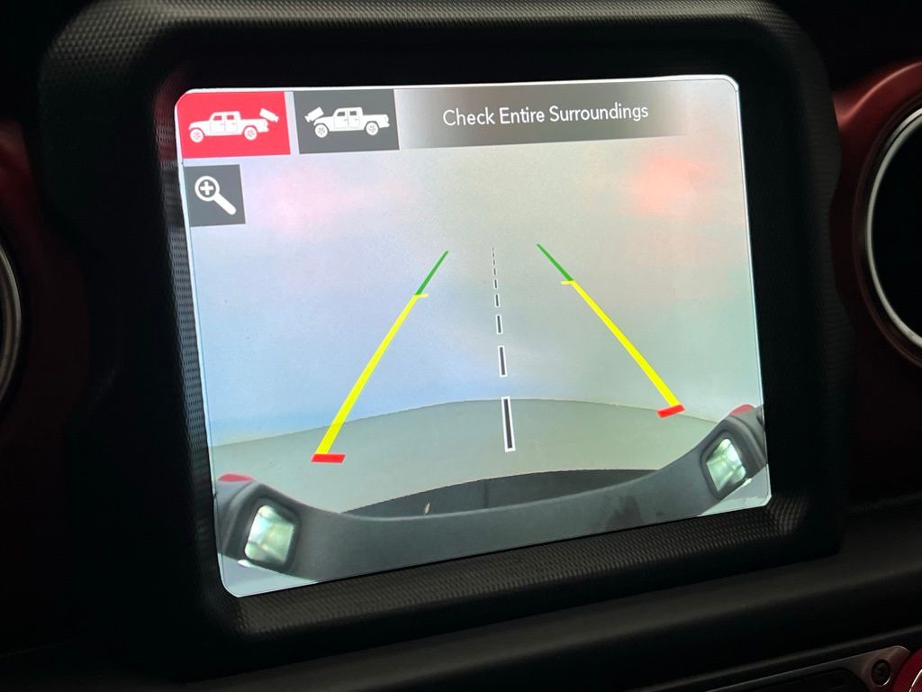 Thumbnail: 2023 Jeep Gladiator - 15