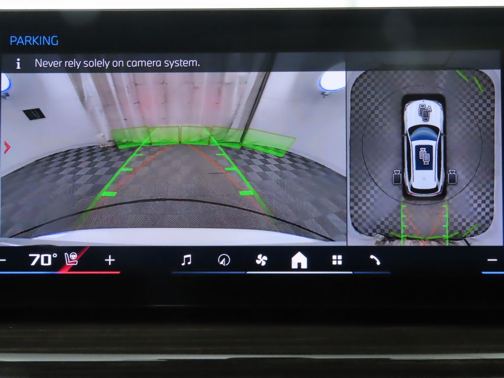 Thumbnail: 2024 BMW X5 - 16