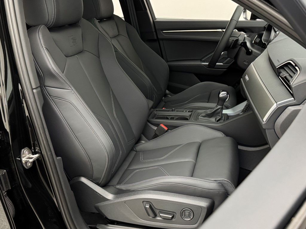 2025 Audi Q3  13