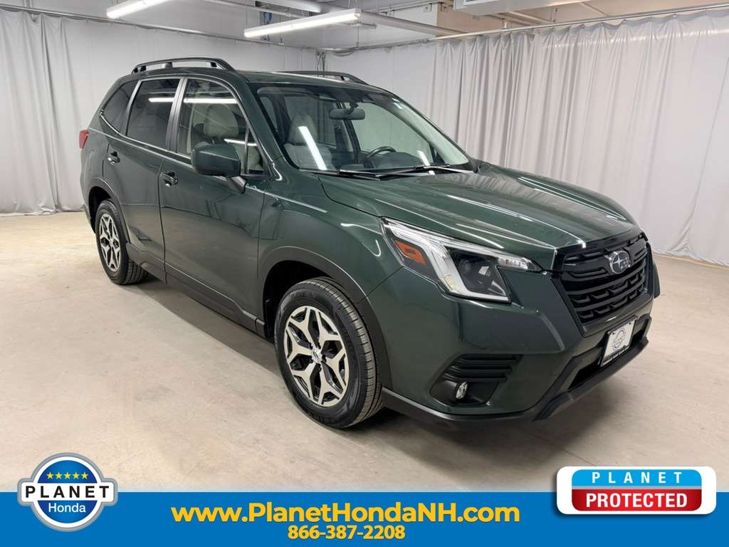 Cascade Green Silica 2024 Subaru Forester Premium Crossover AWD SUV / Crossover All-Wheel Drive Continuously Variable Transmission