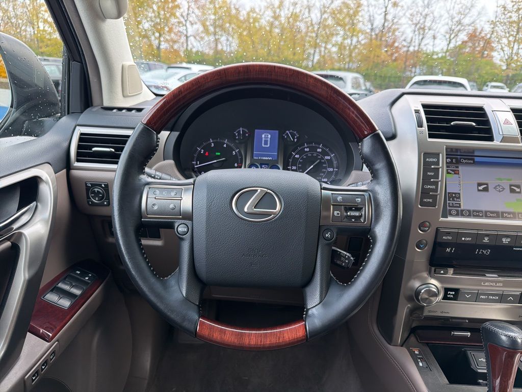 Thumbnail: 2016 Lexus GX - 13