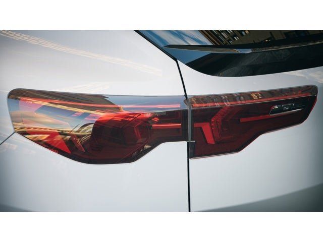 2025 BMW X2 xDrive28i 8