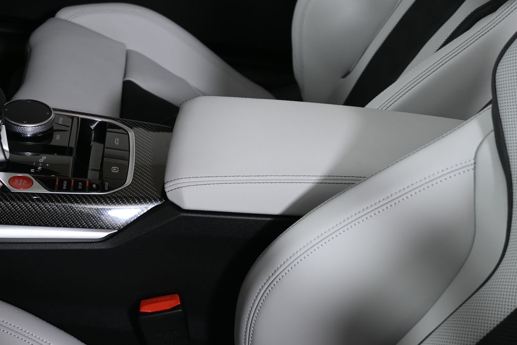 Thumbnail: 2026 BMW M4 - 32