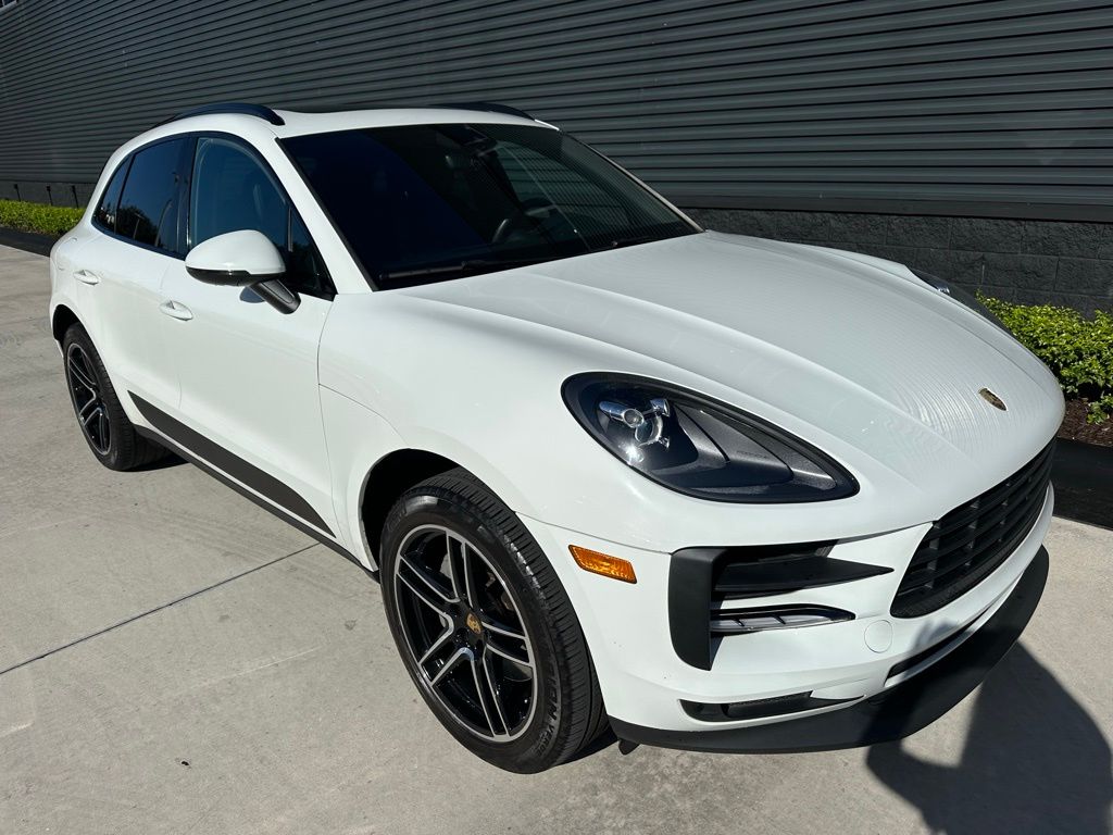 Thumbnail: 2020 Porsche Macan - 11