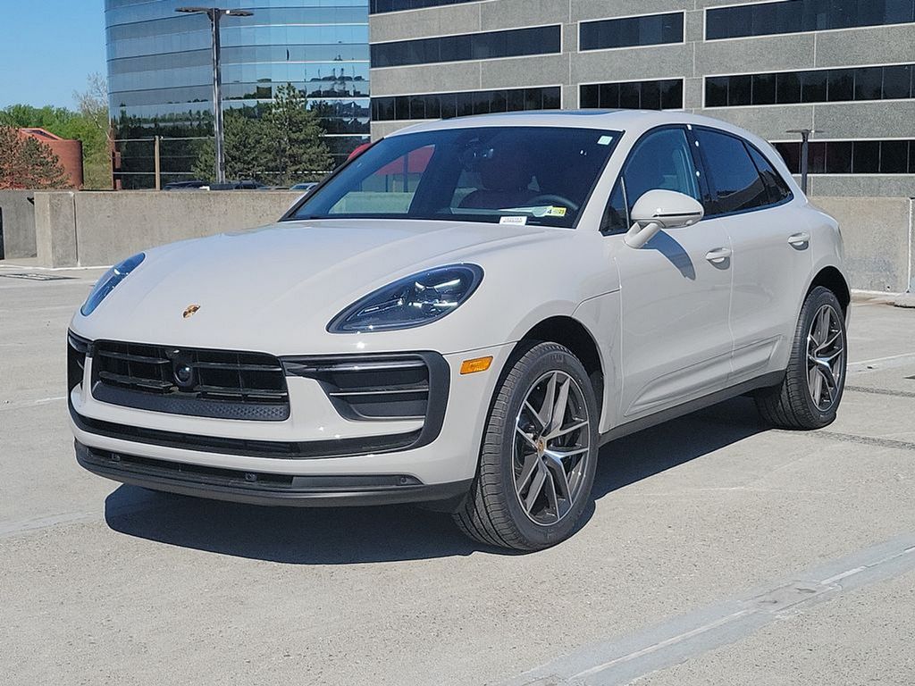 2024 Porsche Macan  -
                Vienna, VA