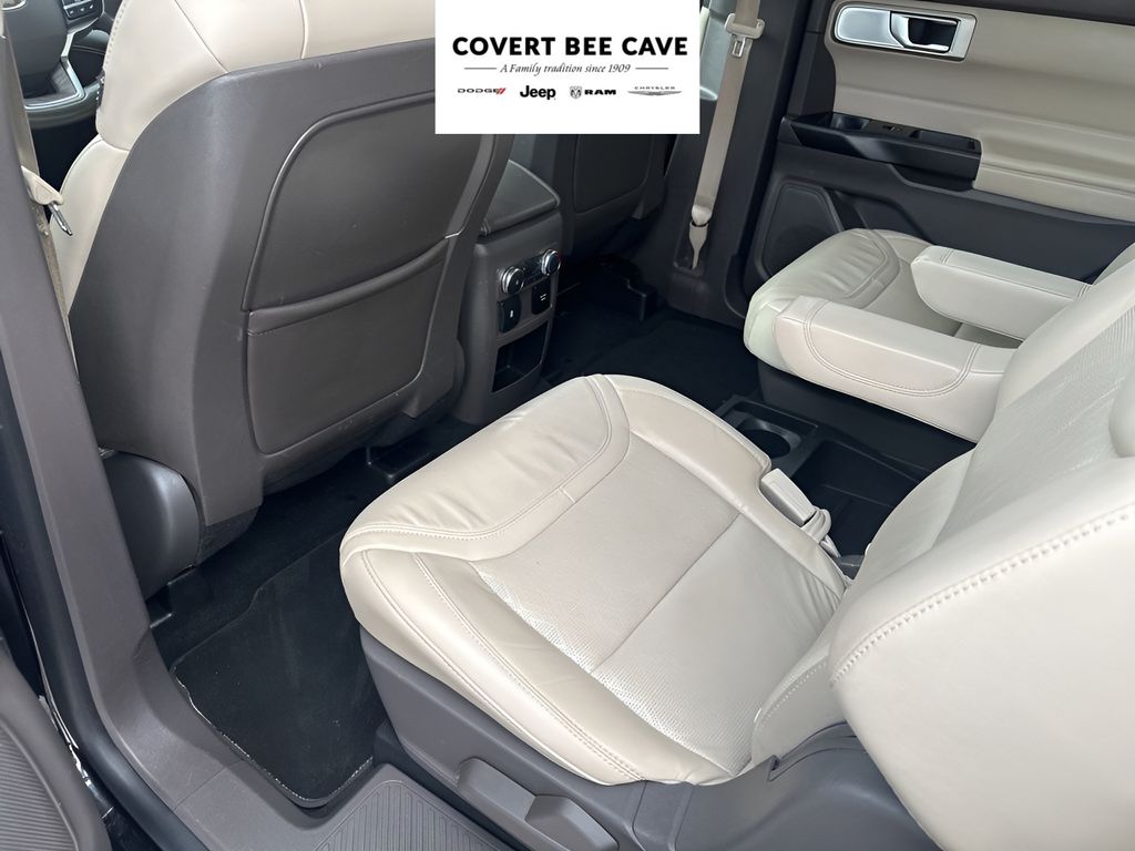 Used Car 2020 Ford Explorer  Platinum For Sale Under $25,000 In Austin, Texas