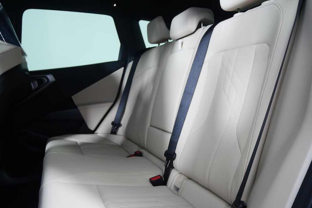 Thumbnail: 2026 BMW X3 - 15