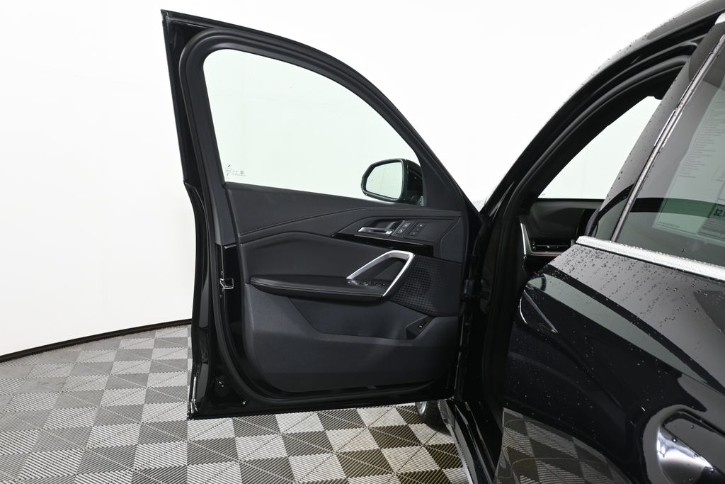 Thumbnail: 2027 BMW X1 - 24