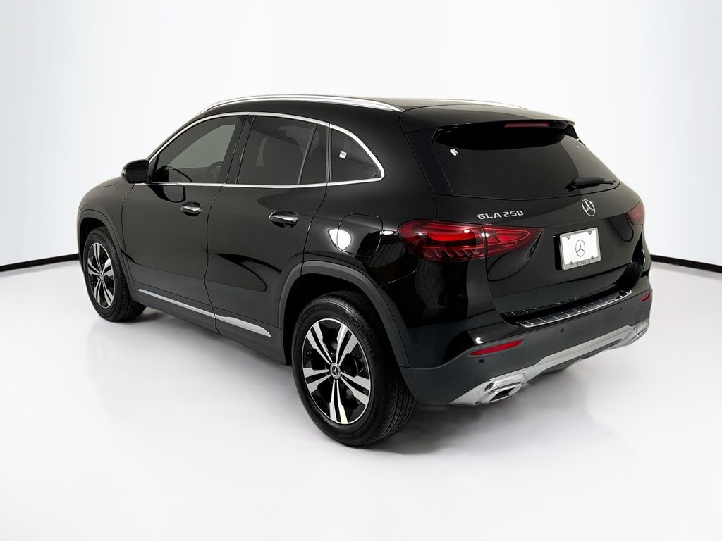 Thumbnail: 2025 Mercedes-Benz GLA - 7