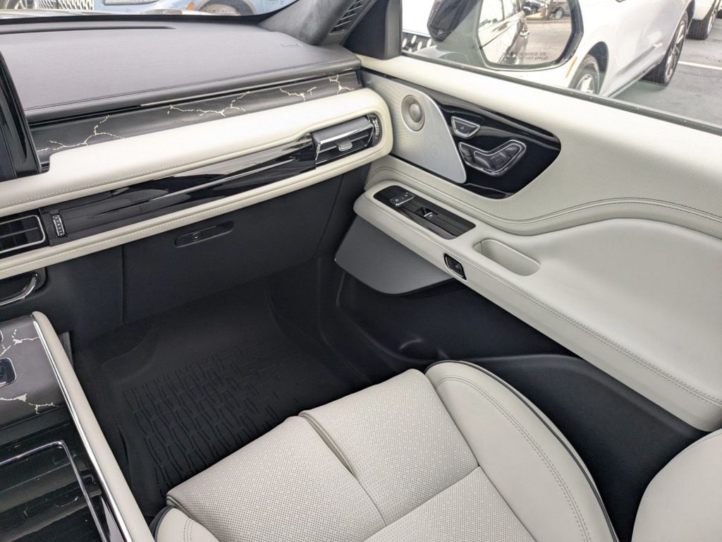 2026 Lincoln Aviator Black Label