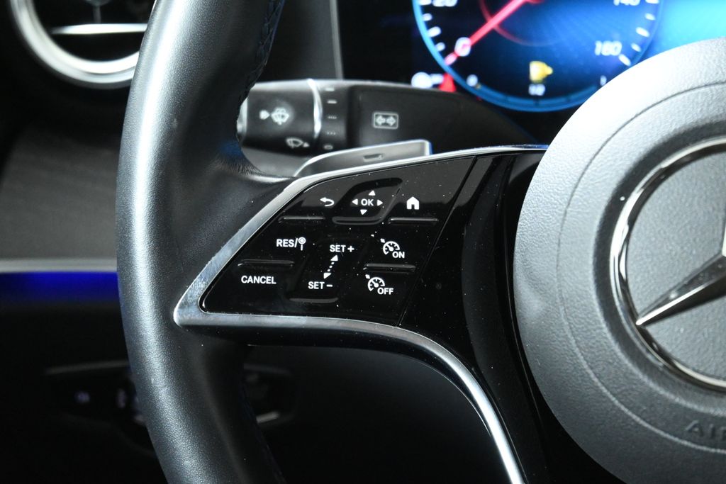 Thumbnail: 2021 Mercedes-Benz E-Class - 17