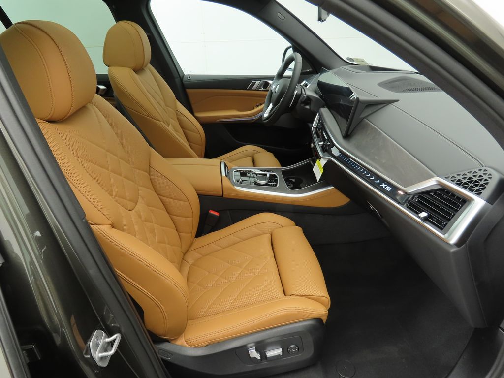 Thumbnail: 2026 BMW X5 - 20