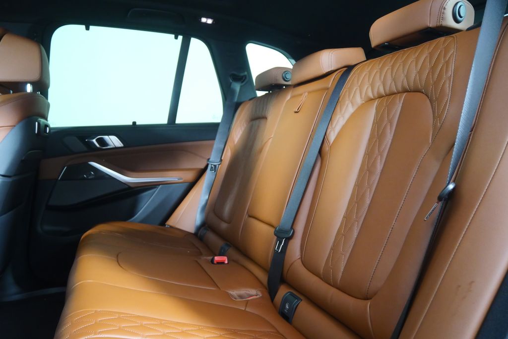 Thumbnail: 2026 BMW X5 - 15