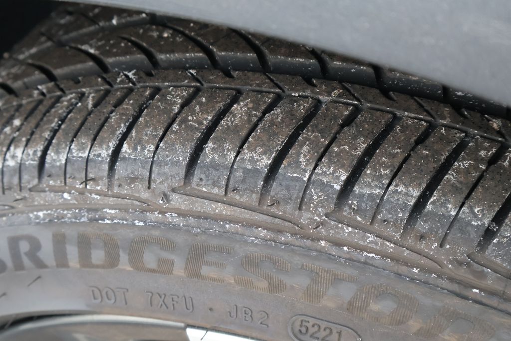 Thumbnail: 2022 Lexus ES - 6