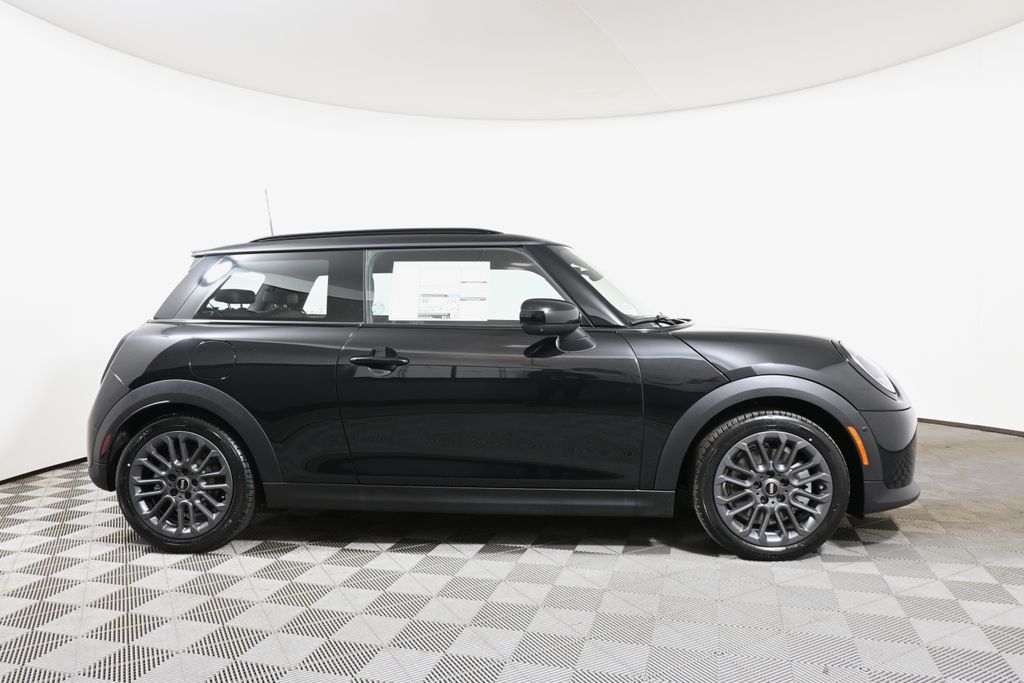 Thumbnail: 2026 MINI Cooper - 8