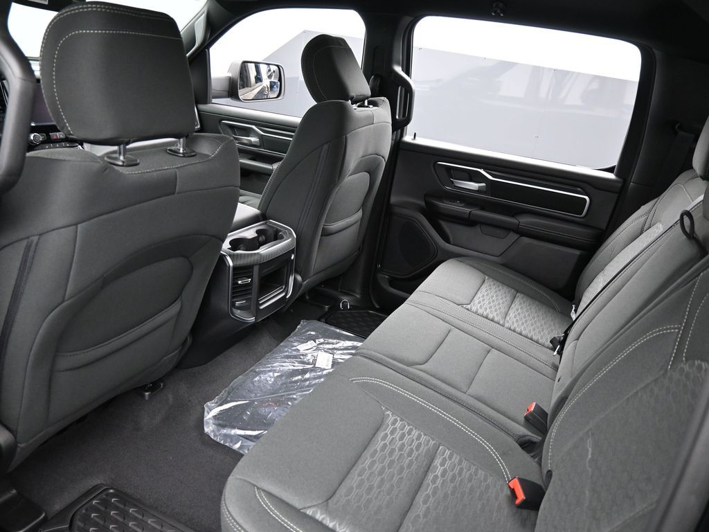 Used 2025 Diamond Black Crystal Pearlcoat Ram Big Horn/Lone Star image 26