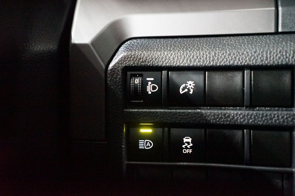 Thumbnail: 2024 Toyota Tacoma - 25