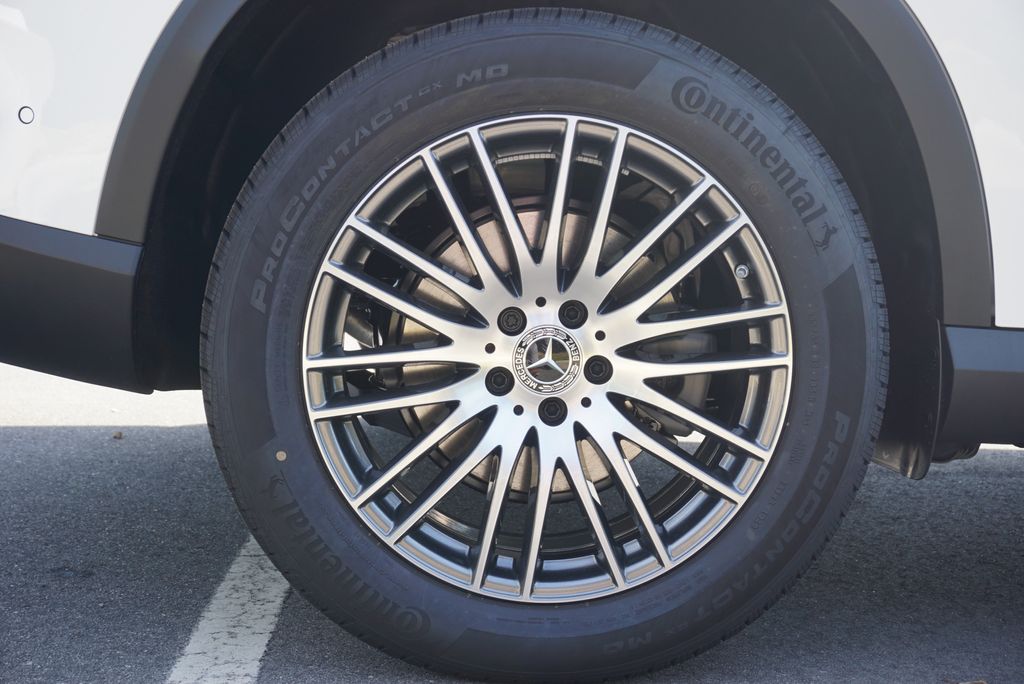 Thumbnail: 2026 Mercedes-Benz GLC - 17