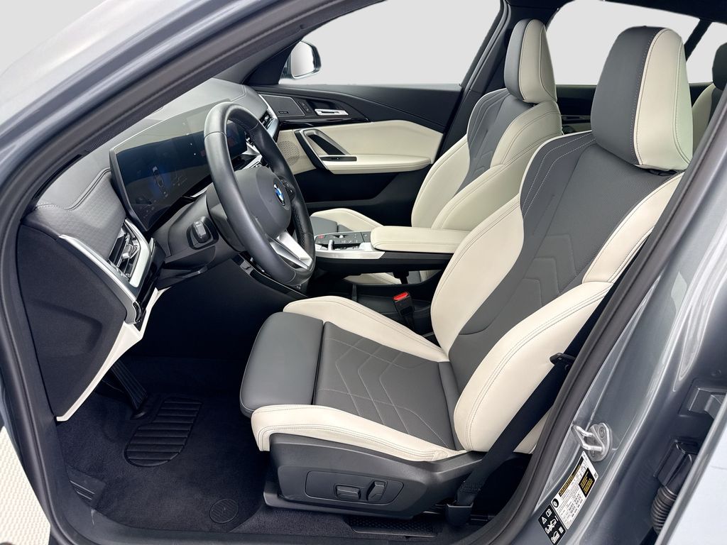 Thumbnail: 2026 BMW X2 - 17