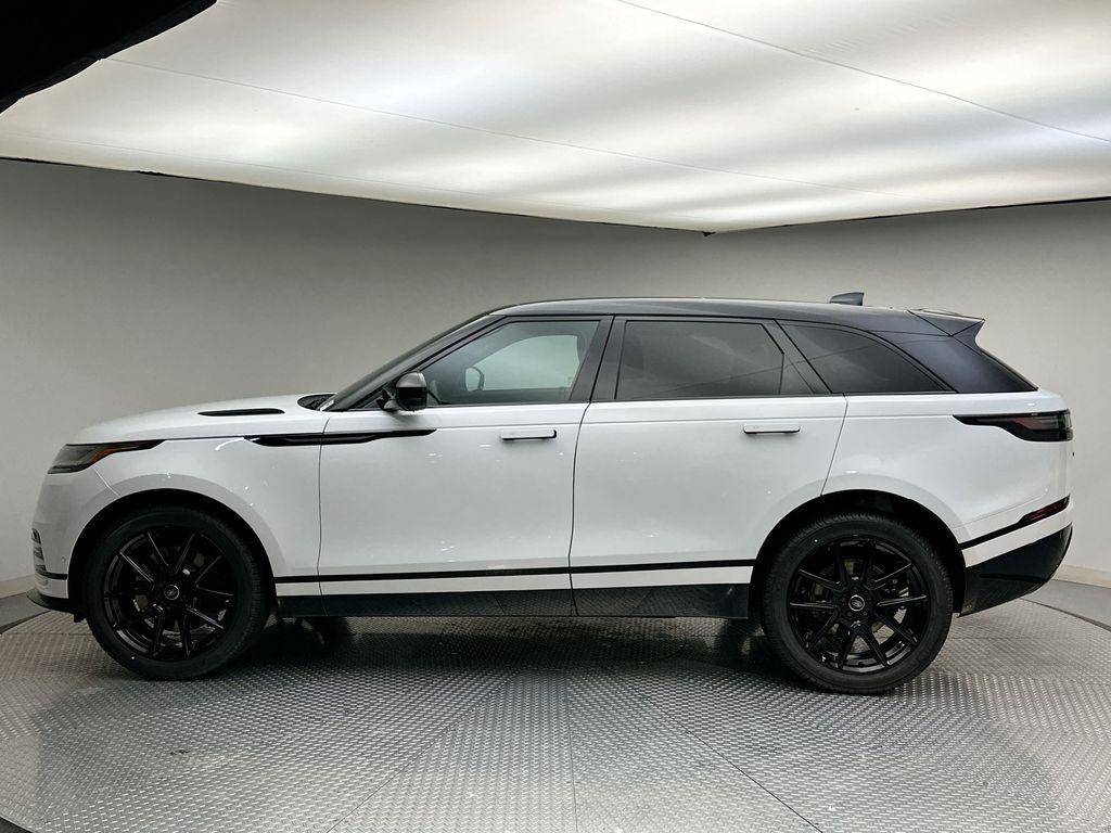 2026 Land Rover Range Rover Velar Dynamic SE 2
