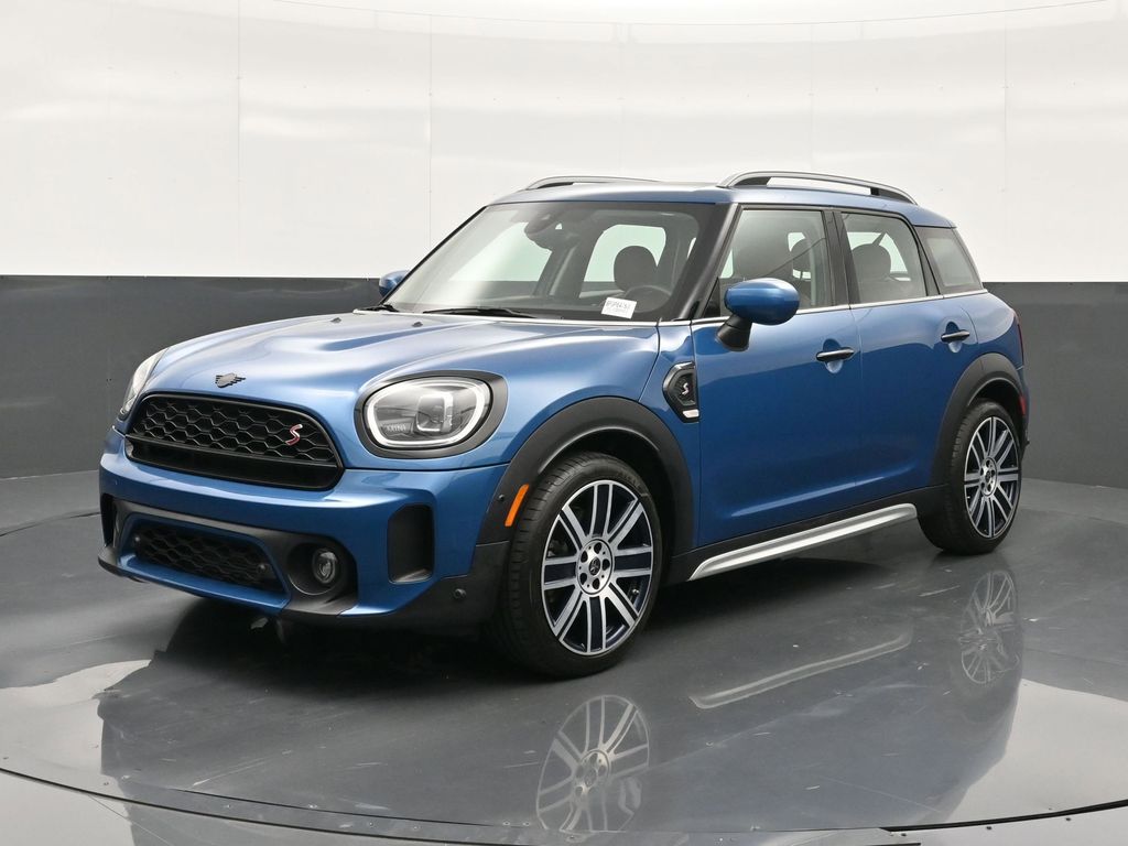 2023 MINI Countryman Cooper S's photo