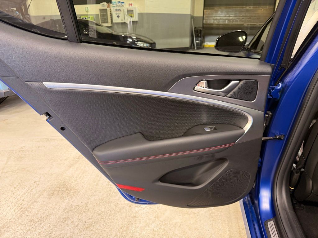 Thumbnail: 2025 Genesis G70 - 20