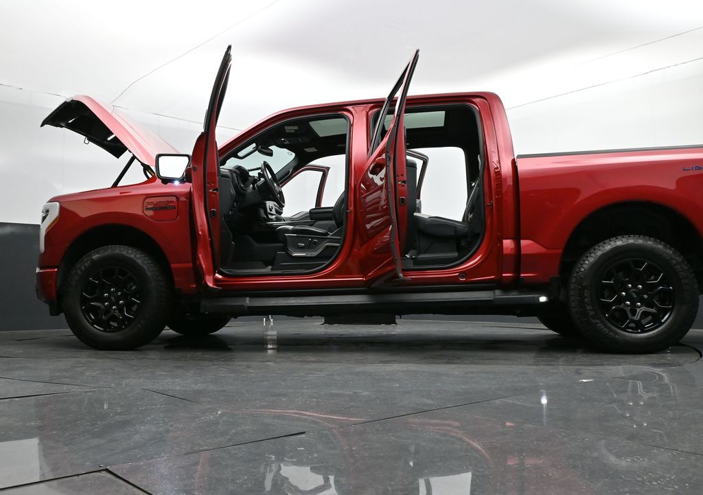 2023 Ford F-150 Lightning Platinum