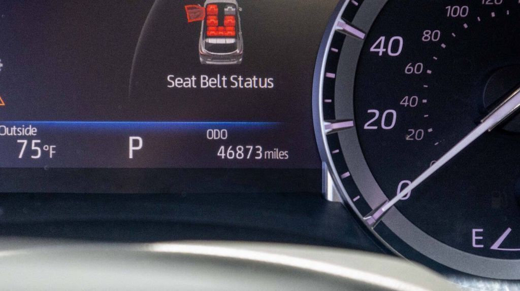 Used 2022 Toyota Highlander XLE 4D Sport Utility