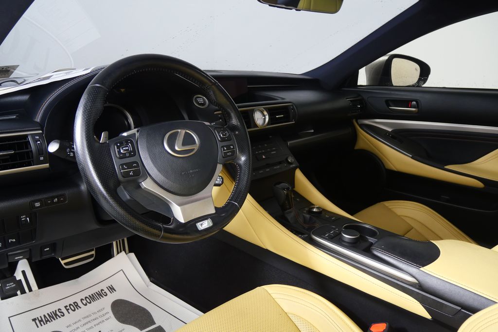 Thumbnail: 2017 Lexus RC - 15