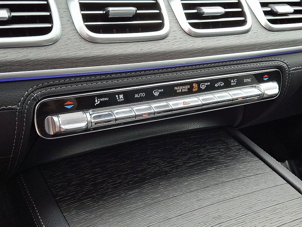 Thumbnail: 2025 Mercedes-Benz GLE - 12