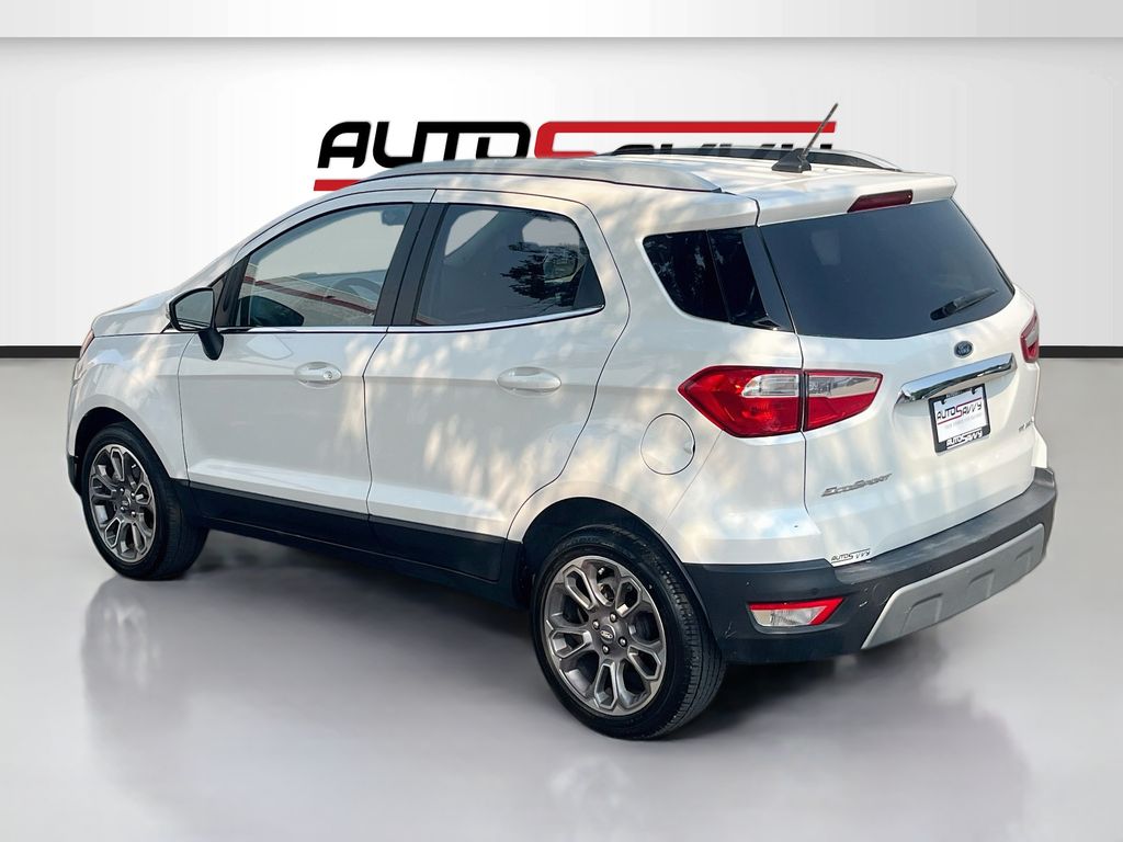 Used 2021 White Ford Titanium image 5